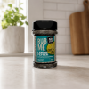 Angus & Oink Lemon Pepper rub in neutrale keukensetting