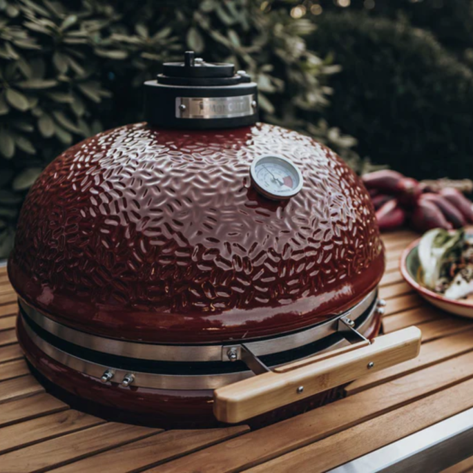 MONOLITH CLASSIC PRO-Serie 2.0 - RED incl. onderstel & zijtafels, PRO-Serie SMART GRID Rooster Systeem, PRO-Serie firebox, chip-feeder-system & pelletschuif, kolenmand met scheider, barbecueroosterheffer
