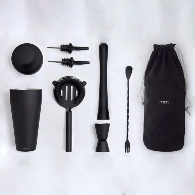 - Cocktail Shaker Set