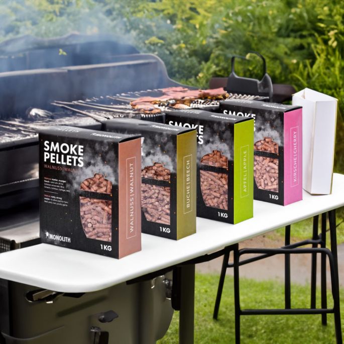 Smoke Pellet naast een BBQ Monolith