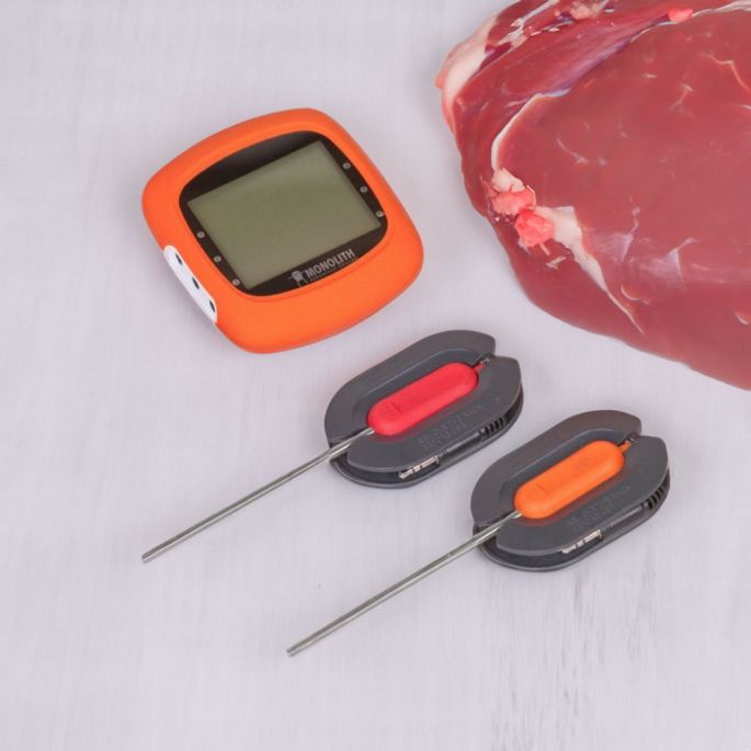 Thermo-lith naast vlees op een tafel