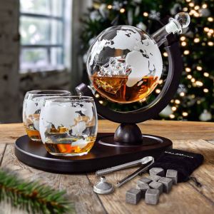 Globe Whiskey Decanter Deluxe - Luxe Uitvoering - Geleverd met een Groot Plateau - 0.9L - Incl. 2 Whiskey Glazen, Whiskey Stones en Luxe Kist - Whiskey Karaf