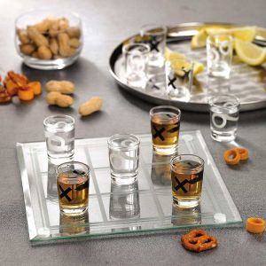 DRINKING TIC TAC TOE - 3 OP EEN RIJ - INCL. 9 SHOTGLAASJES - SHOTGLAS DRANKSPEL